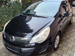 Schwarz Gebraucht 2011 Opel Corsa Limousine | 2.200 € (Guter Preis)