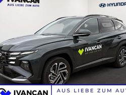 Cypress green Neu 2025 Hyundai Tucson Prime SUV | 43.690 € (Etwas zu teuer)