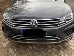 Grau Gebraucht 2016 VW Touareg Terrain Tech SUV | 22.900 € (Fairer Preis)