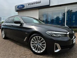 Grau Gebraucht 2022 BMW 530e Luxury Line Kombi | 29.495 € (Fairer Preis)