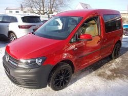 Rot Gebraucht 2017 VW Caddy Van / Kleinbus | 16.495 € (Guter Preis)
