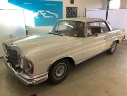 Weiß Gebraucht 1964 Mercedes 220 Coupé | 19.850 €