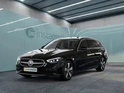 Schwarz Gebraucht 2023 Mercedes C220 Avantgarde Van / Kleinbus | 50.599 €