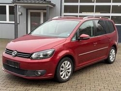 Rot Gebraucht 2011 VW Touran Highline Van / Kleinbus | 7.500 € (Fairer Preis)
