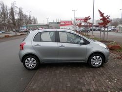 Silber metallic Gebraucht 2006 Toyota Yaris Sol Kleinwagen | 5.300 € (Teuer)