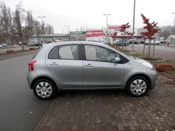 Silber metallic Gebraucht 2006 Toyota Yaris Sol Kleinwagen | 5.300 € (Teuer)
