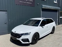 Weiß Gebraucht 2023 Skoda Octavia RS Kombi | 29.500 € (Guter Preis)