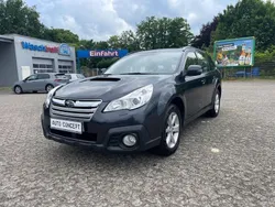 Grau Gebraucht 2014 Subaru Outback Trend SUV | 7.999 €