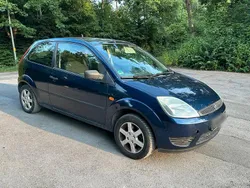 Blau Gebraucht 2004 Ford Fiesta Kleinwagen | 1.299 €