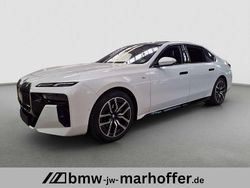 Weiß Gebraucht 2024 BMW 740 M Sport Limousine | 99.900 € (Fairer Preis)