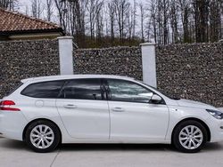 Weiß Gebraucht 2017 Peugeot 308 Style Kombi | 9.400 € (Fairer Preis)
