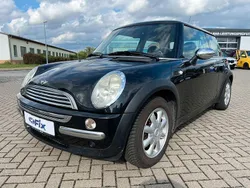 Schwarz Gebraucht 2002 Mini ONE Pepper Kleinwagen | 2.999 € (Etwas zu teuer)