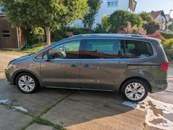Grau Gebraucht 2013 VW Sharan Life Van / Kleinbus | 15.500 €