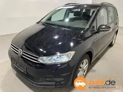 Schwarz Gebraucht 2023 VW Touran Comfortline Van / Kleinbus | 29.950 € (Fairer Preis)