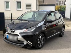 Schwarz Gebraucht 2014 Toyota Aygo Kleinwagen | 10.900 € (Teuer)