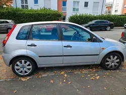 Silber Gebraucht 2005 Ford Fiesta Kleinwagen | 950 € (Guter Preis)