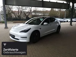 Weiß Gebraucht 2021 Tesla Model 3 Long Range Limousine | 28.300 € (Fairer Preis)