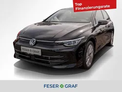 Grenadillschwarz metallic Gebraucht 2024 VW Golf VIII Style Limousine | 32.740 € (Teuer)