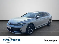 Silber Neu 2025 VW Passat R-line Limousine | 65.320 € (Teuer)