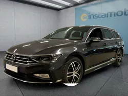 Grau Gebraucht 2022 VW Passat Kombi | 34.349 € (Teuer)