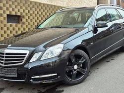 Schwarz Gebraucht 2010 Mercedes E200 Avantgarde Kombi | 9.999 € (Fairer Preis)
