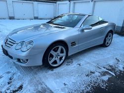 Silber Gebraucht 2006 Mercedes SL500 Cabrio | 19.900 €