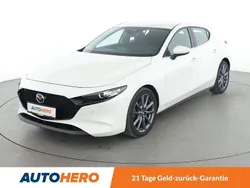 Weiß Gebraucht 2021 Mazda 3 Selection Limousine | 20.310 € (Fairer Preis)
