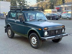 Grün Gebraucht 2009 Lada niva SUV | 1.350 €