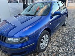 Azul imperial 98 Gebraucht 2002 Seat Leon Stella Kleinwagen | 2.600 € (Teuer)