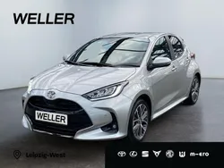 Silber Gebraucht 2024 Toyota Yaris Hybrid Style Kleinwagen | 25.490 € (Fairer Preis)