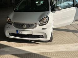 Weiß Gebraucht 2016 Smart ForTwo Coupé Kleinwagen | 8.900 € (Fairer Preis)