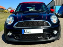 Schwarz Gebraucht 2011 Mini John Cooper Works Kleinwagen | 9.500 € (Fairer Preis)