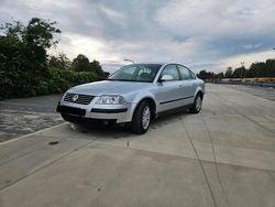 Silber Gebraucht 2004 VW Passat Limousine | 2.400 € (Fairer Preis)