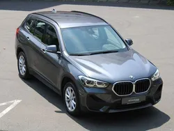 Mineralgrau Gebraucht 2021 BMW X1 Advantage SUV | 15.990 € (Fairer Preis)