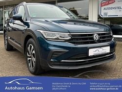 Blau Gebraucht 2022 VW Tiguan Active SUV | 27.490 € (Guter Preis)