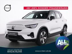 Weiß crystal white / metallic Gebraucht 2022 Volvo XC40 Core SUV | 28.990 € (Superpreis)