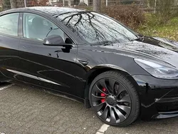 Schwarz Gebraucht 2022 Tesla Model 3 Performance Limousine | 30.999 € (Guter Preis)
