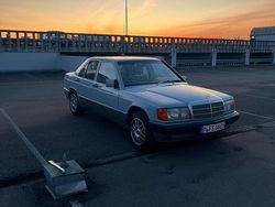 Grau Gebraucht 1991 Mercedes 190 Limousine | 6.500 €
