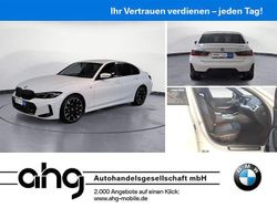 Weiß Gebraucht 2024 BMW 320 Performance Limousine | 48.820 €
