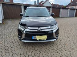 Schwarz Gebraucht 2016 Mitsubishi Outlander Plus SUV | 16.555 € (Teuer)