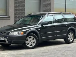 Grün Gebraucht 2004 Volvo XC70 SUV | 1.900 € (Fairer Preis)