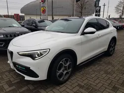 Weiß Gebraucht 2019 Alfa Romeo Stelvio Super SUV | 27.999 € (Teuer)