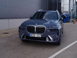 Grau Gebraucht 2023 BMW X7 Sport Line SUV | 105.000 €