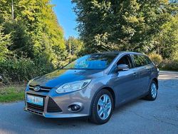 Braun Gebraucht 2013 Ford Focus Kombi | 2.800 € (Fairer Preis)