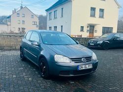 Silber Gebraucht 2006 VW Golf V Kleinwagen | 1.800 € (Fairer Preis)