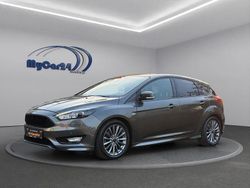 Grau Gebraucht 2018 Ford Focus ST Limousine | 17.399 € (Etwas zu teuer)