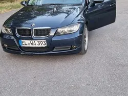Blau Gebraucht 2008 BMW 320 Limousine | 3.700 € (Guter Preis)
