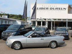 Silber Gebraucht 1994 Mercedes E220 Cabrio | 25.900 €