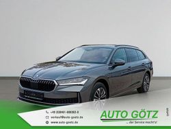 Grau Neu 2025 Skoda Superb Selection Kombi | 46.890 € (Superpreis)