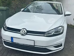 Weiß Gebraucht 2019 VW Golf VII Join Limousine | 16.500 € (Fairer Preis)
